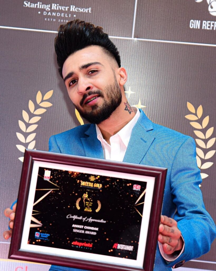 Red FM Glam N’ Glitz award 2022 – Best upcoming singer!