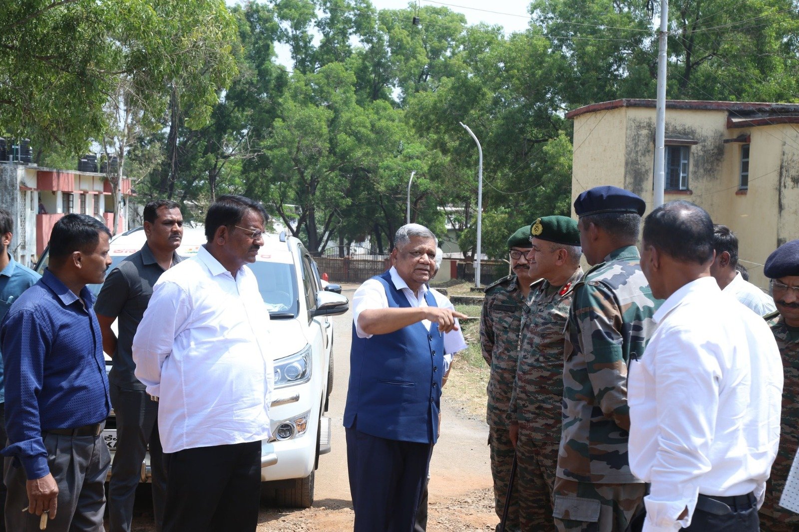 MP Jagadish Shettar Inspects Road Closure Issue Near Belagavi Defence Area