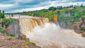 Explore Gokak & Godachinamalki Falls: NWKRTC Launches Weekend Tour Buses from Belagavi