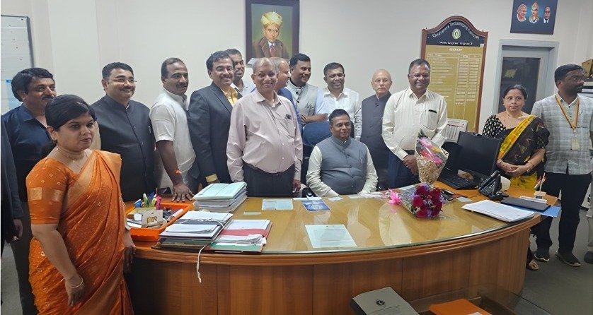 Dr. Prasad Rampure Takes Charge as VTU Registrar