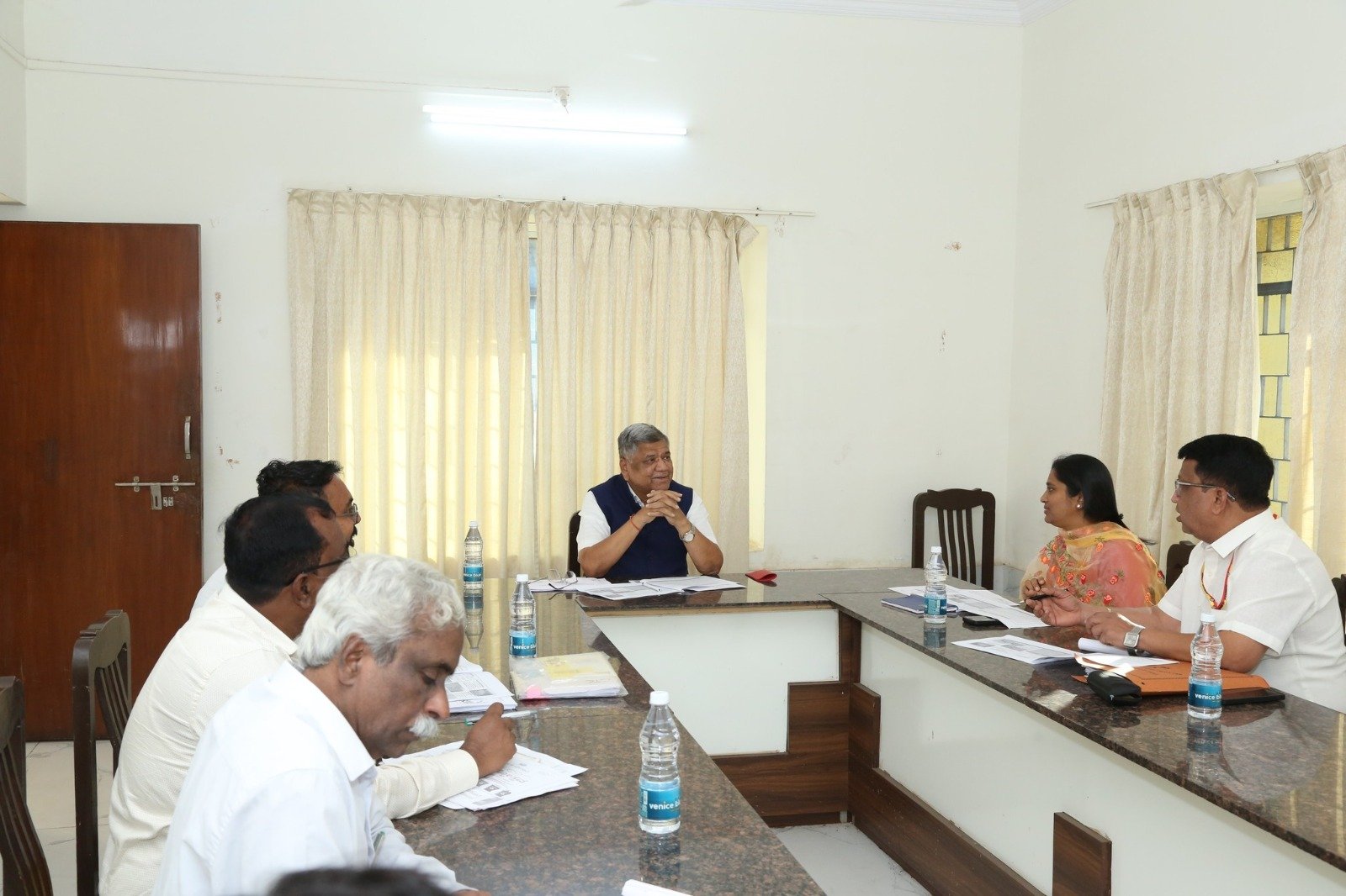 Shettar Reviews Smart City & Yallamma Temple Projects