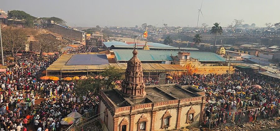 Bharata Hunnime Fair Draws Huge Crowd at Yellamma Hill