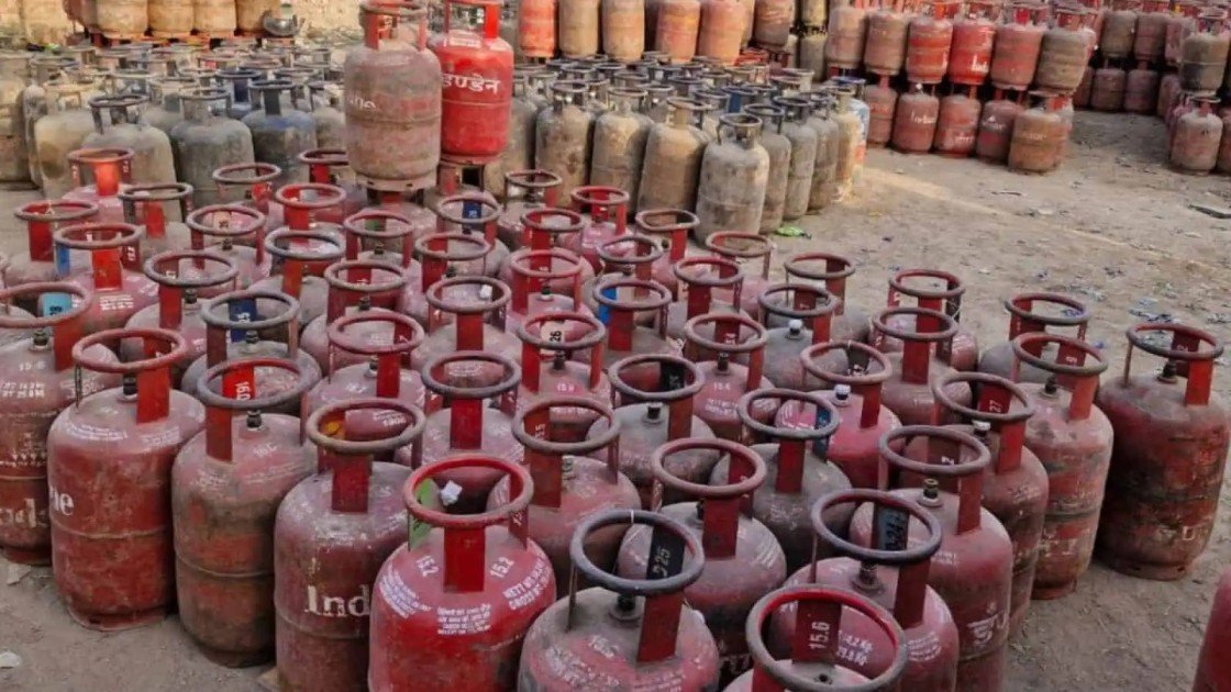 No LPG Cylinder Shortage in Belagavi, Say Officials