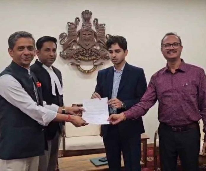 Activists Flag Illegal Mining in Belagavi Border