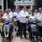 BCC Distributes 26 Motorised Three-Wheelers in Belagavi
