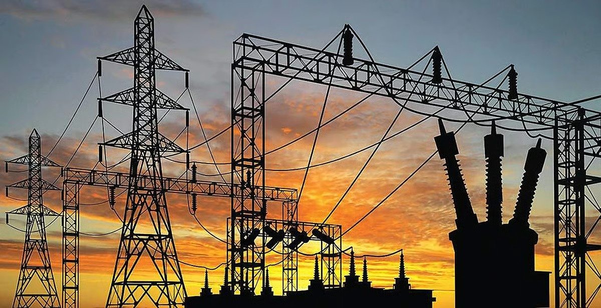 HESCOM Raises Power Lines Ahead of Ganesh Festival