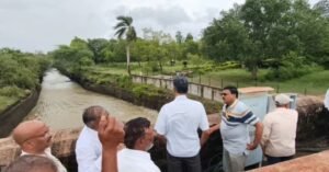 Satish Jarkiholi Inspects Dhupdal Reservoir